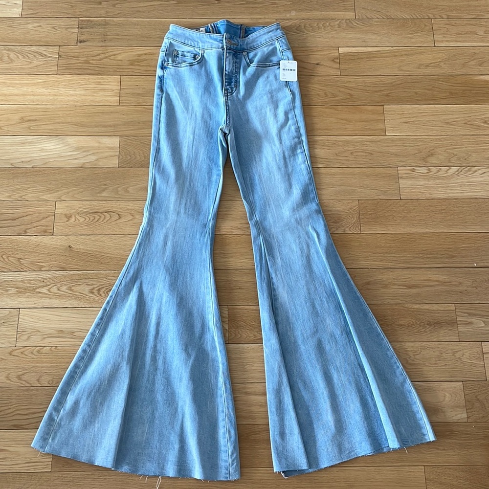 We the Free 25 NWT flare/bell bottom jeans.